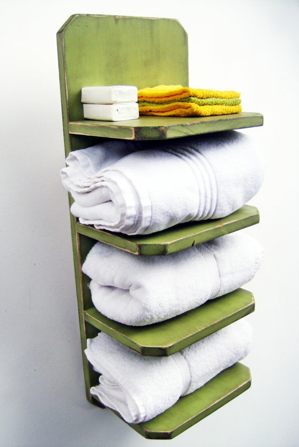 porte-serviette-de-salle-de-bain-bois-peint-vert