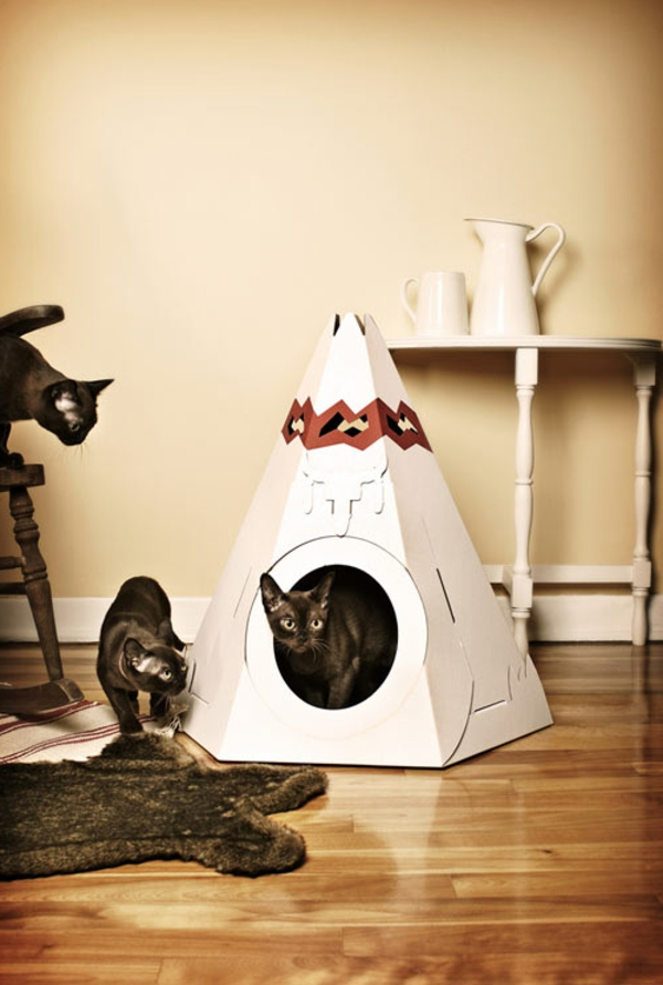 maisonnette-pour-chat-maisonnette-triangulaire