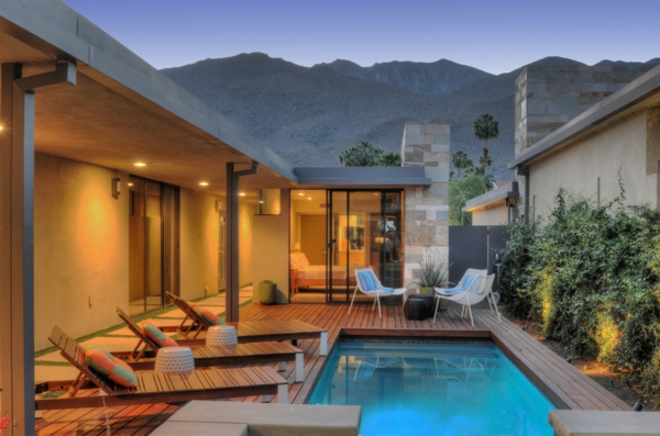 en bois ou composite  une terrasse en bois magnifique avec piscine    