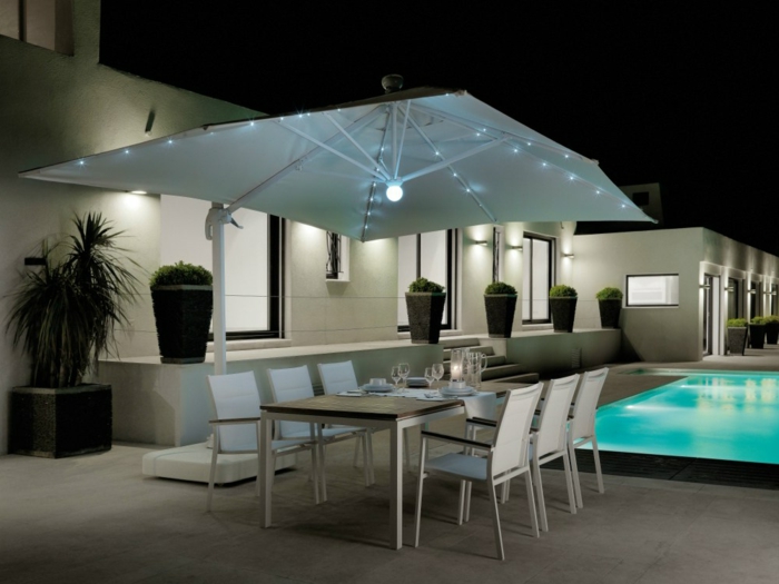 1-parasol-rectangulaire-de-couleur-blanc-meubles-de-jardin-maison-de-luxe-avec-piscine
