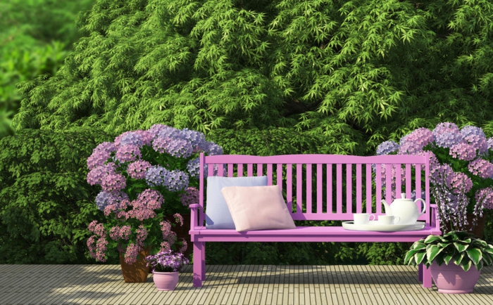 banc-de-jardin-violet-banc-de-jardin-pas-cher-mobilier-de-jardin-arbres-de-jardin