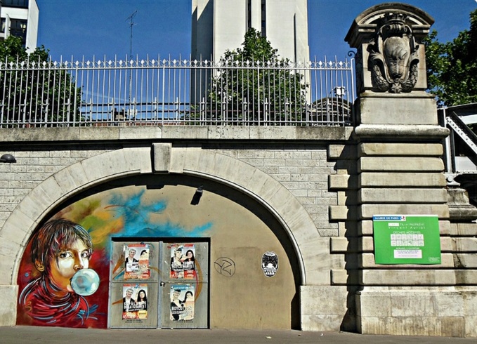 nina-c215-street-art-exposition-rue-sa-fille-jolie