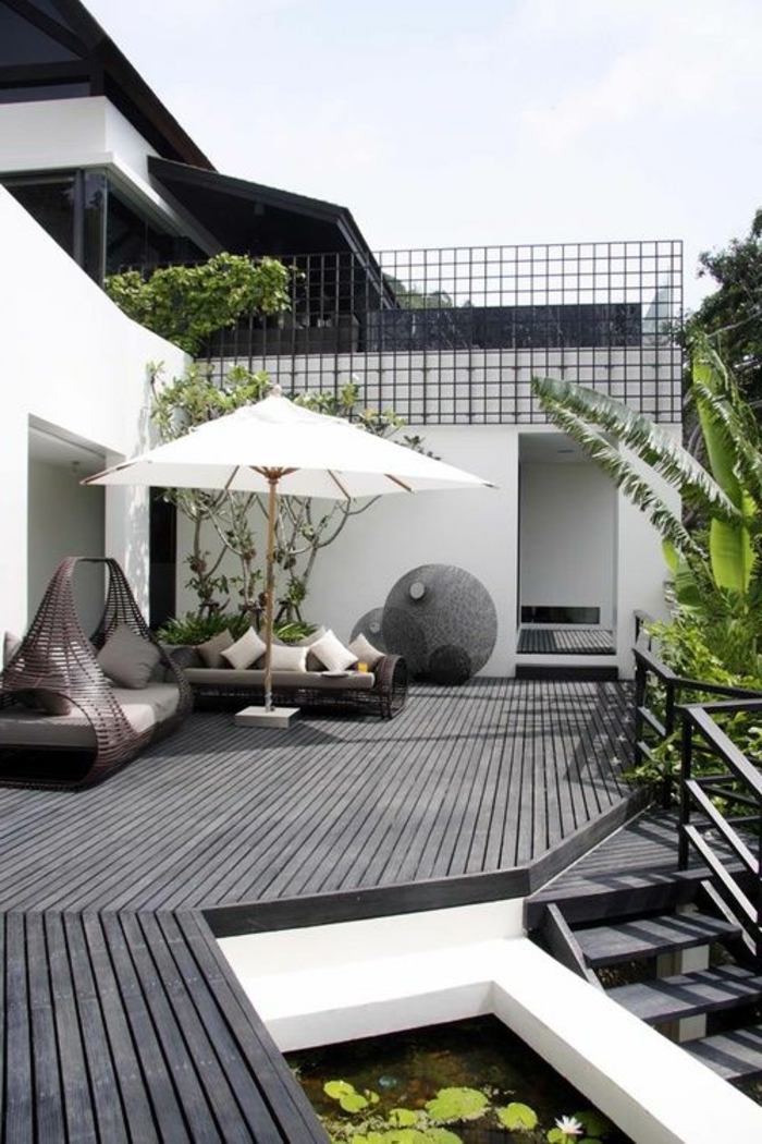 sol-en-plancher-noir-parasol-blanc-de-jardin-parasol-rectangulaire-blanc