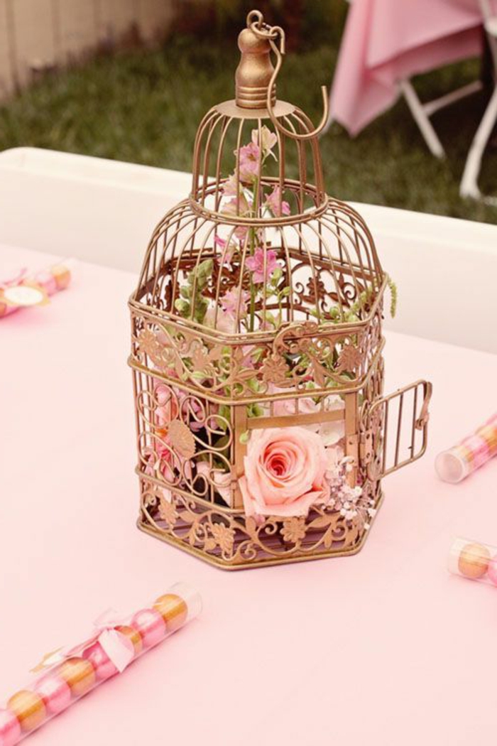 La cage à oiseaux décorative - tendance shabby chic