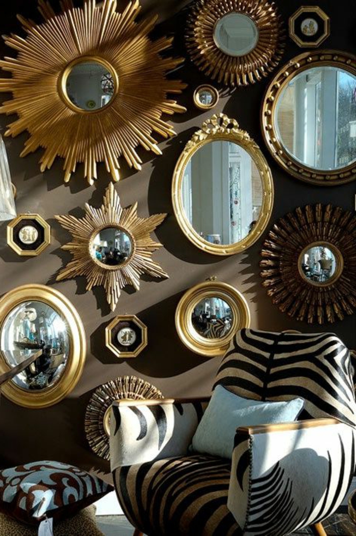 decoration-avec-miroir-miroirs-ikea-modernes-fauteuil-zebre-miroir-rond-mur-beige