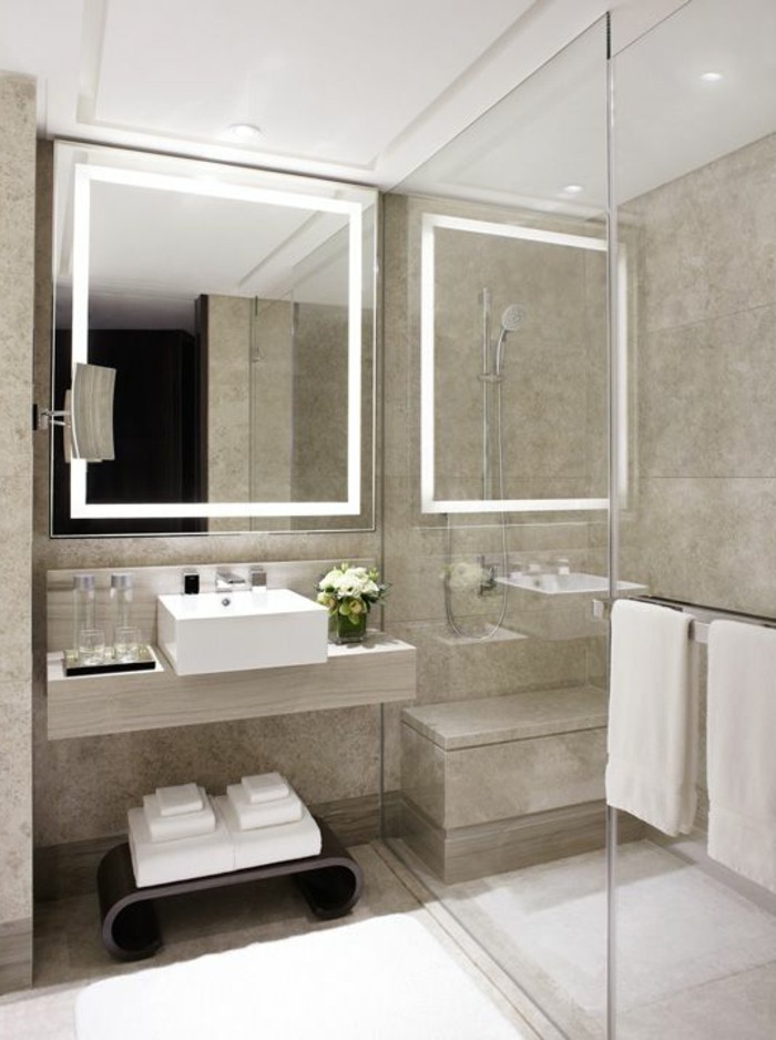 1-joli-miroir-lumineux-salle-de-bain-moderne-salle-de-bain-de-couleur-taupe