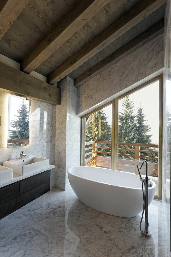 belle-vue-cool-baignoir-ilot-baignoire-moderne-baignore-montagne-chalet