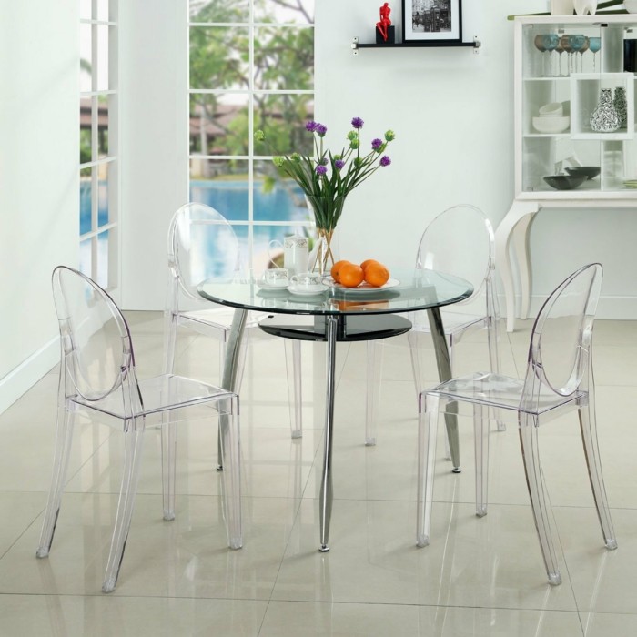 chaise-transparente-ikea-chaise-plexi-transparente-salle-a-manger-moderne-carrelage-beige