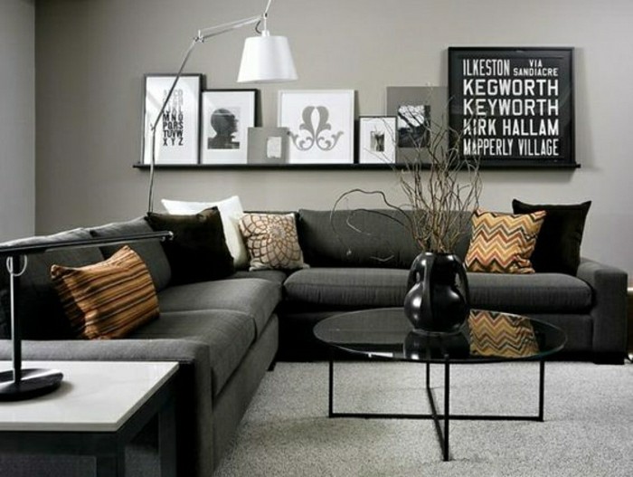 2-salon-chic-avec-moquette-castorama-gris-decoration-murale-meubles-noirs-canape-salon-noir