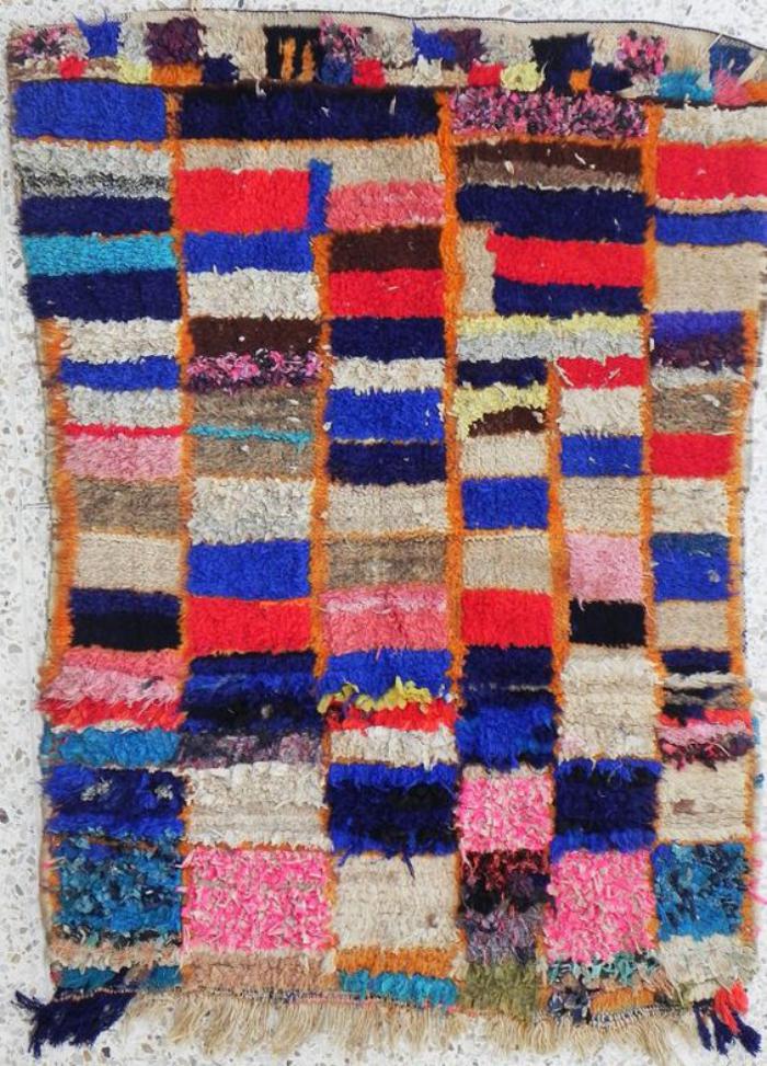 tapis-marocain-joli-tapis-marocain-en-couleurs-splendides