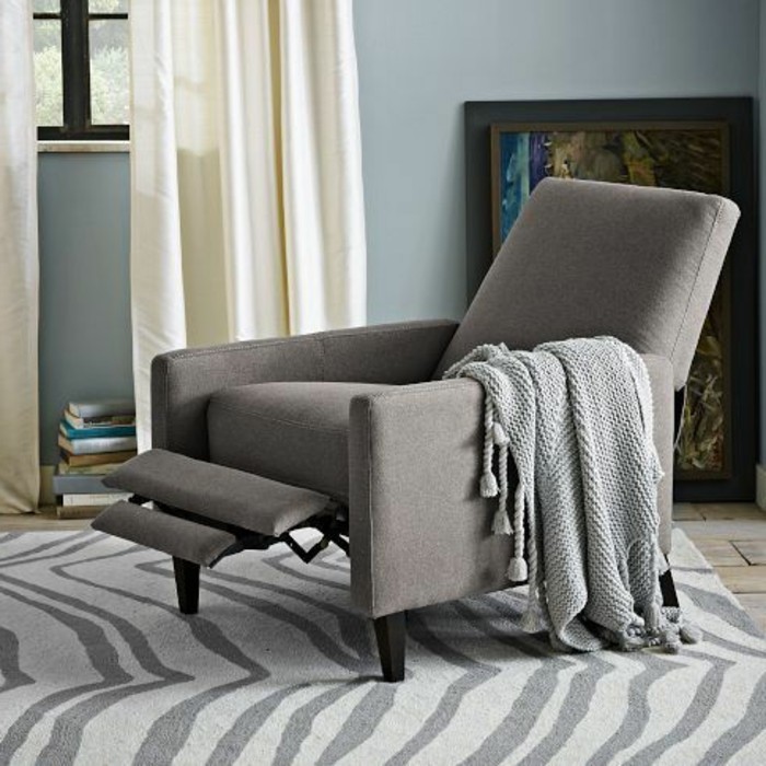 joli-design-fauteuil-massant-gris-comment-bien-amenager-le-salon-avec-une-chaise-massante