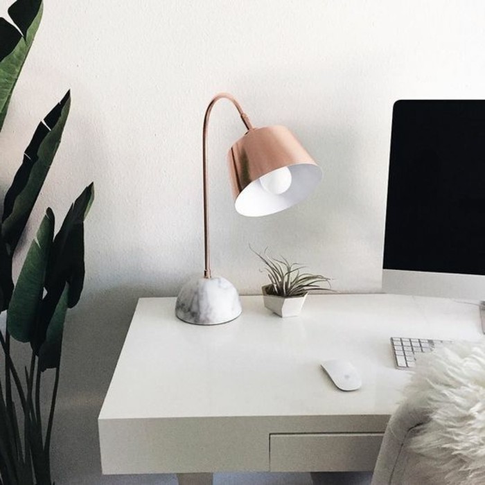 3-joli-design-lampe-de-bureau-en-rose-clair-idee-design-lampe-de-bureau-originale