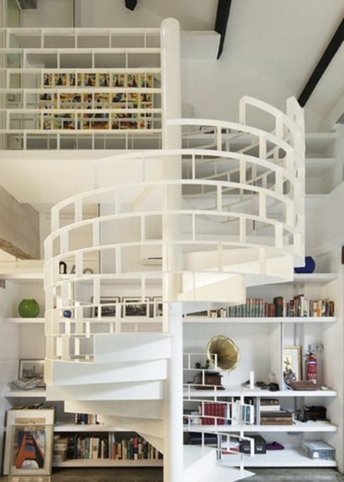 escalier-moderne-en-blanc-joli-escalier-helicoidal-modele-rambarde-escalier-protectrice 