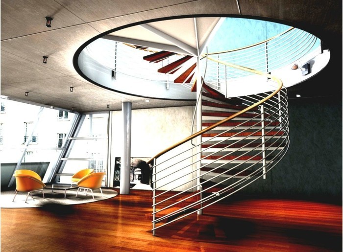 escalier-moderne-idée-géniale-escalier-helicoidal-extraordinaire-balustrade-métallique-marches-à-couleurs-différentes