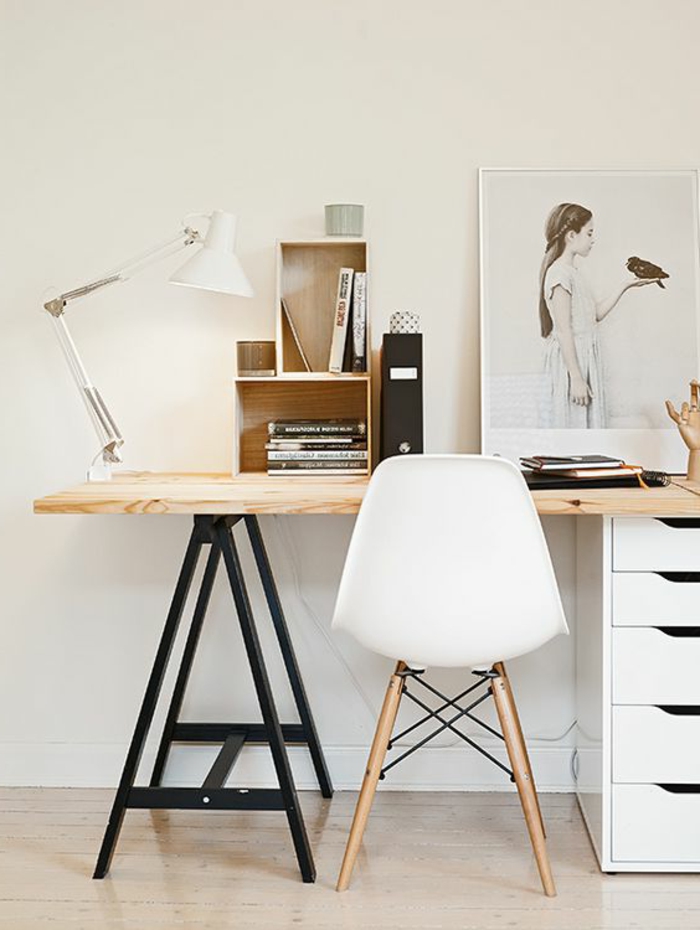 meuble-informatique-chaise-blanc-simple-murs