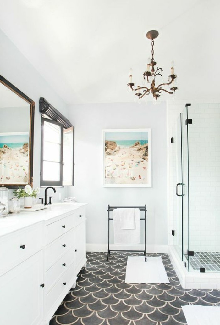miroir-salle-de-bain-ici-tout-est-en-blanc-un-joli-design