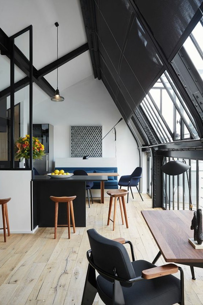 mobilier-de-bureau-contemporain-fenetres-inclinees-bureau-style-loft