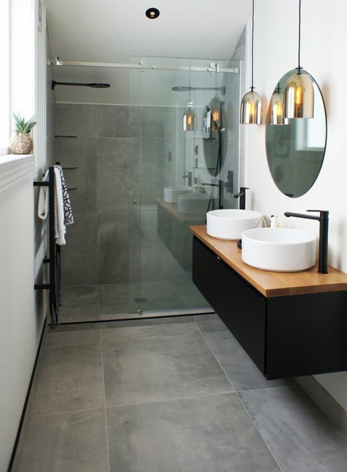 carrelage-effet-beton-meuble-vasque-bois-et-noir-miroir-ronf
