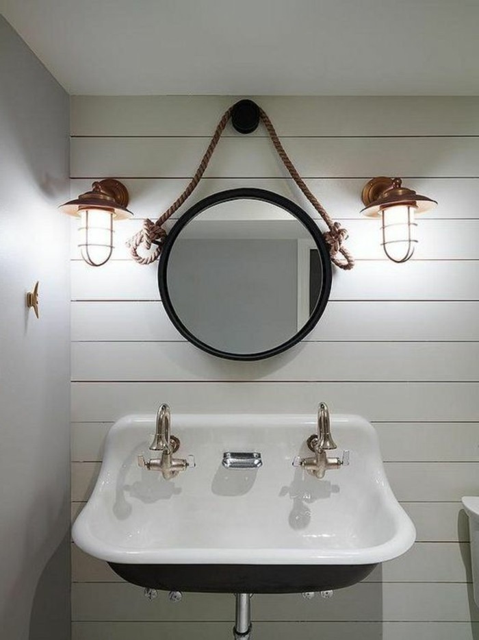 lavabo-retro-lavabo-suspendu-miroir-rond-et-lambris-blanc
