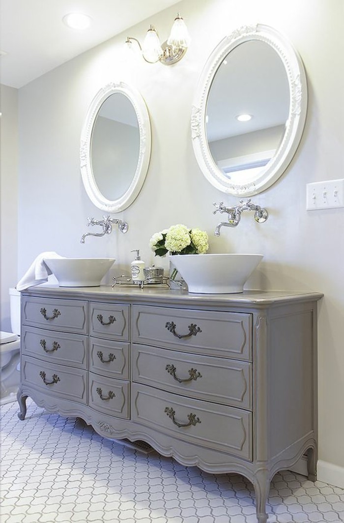 lavabo-retro-meuble-sous-lavabo-baroque-gris-deux-miroirs-ronds