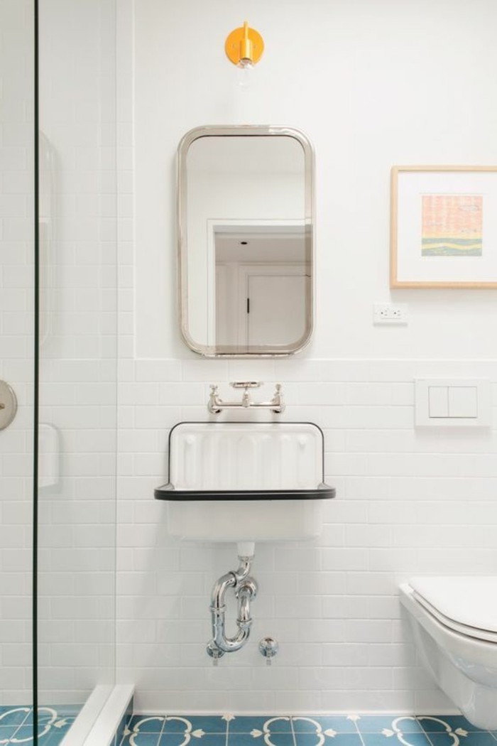lavabo-retro-salle-de-bain-vantage-chic-carrelage-blanc