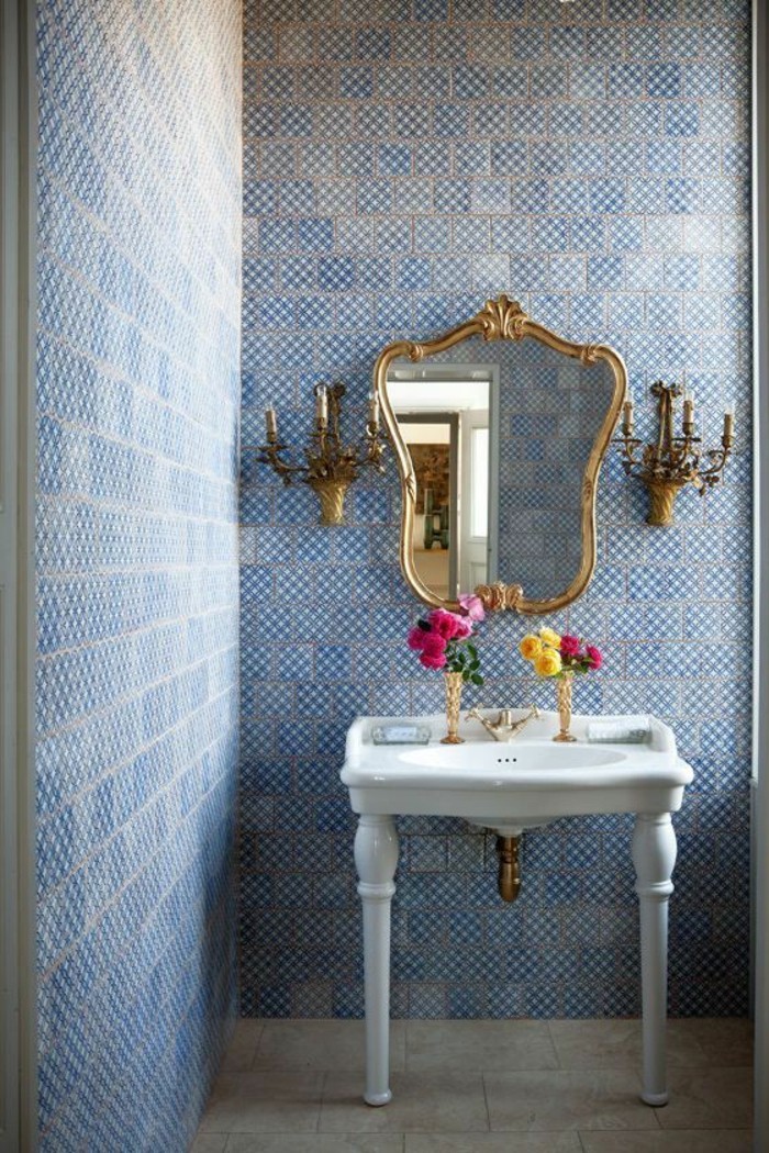lavabo-retro-style-vintage-dans-la-salle-de-bain