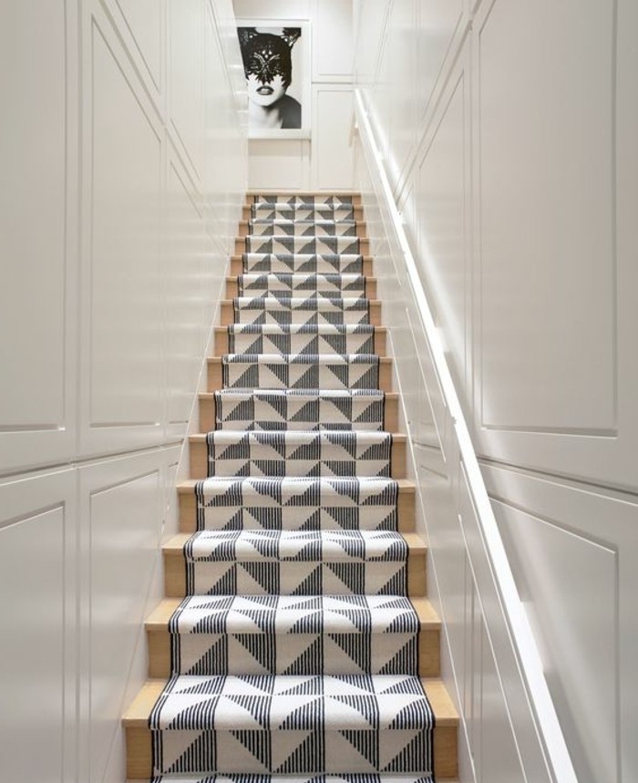 tapis-modernes-pour-lescalier-de-formes-geometriques