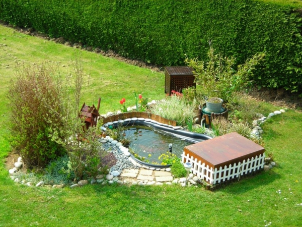 peti-bassin-de-jardin-préformé