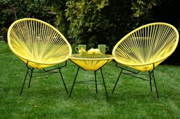 mobilier-de-jardin-jaune-chaise-métalique