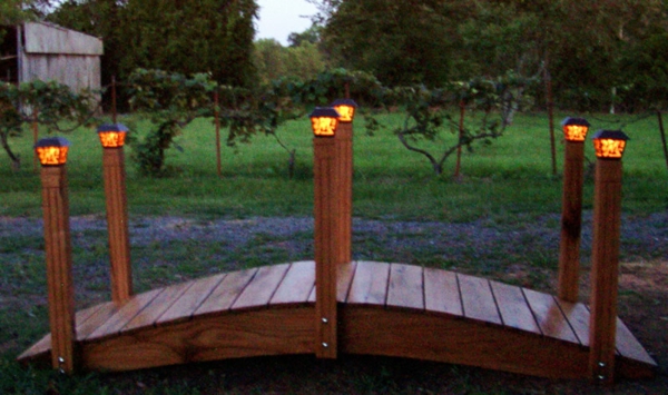 lampe-solaire-jardin-pont