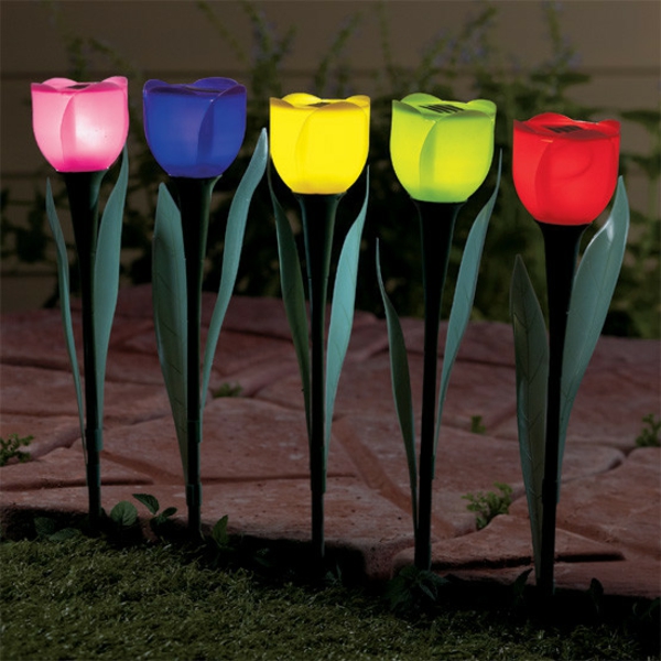 tulips-lampes-solaires-jardin