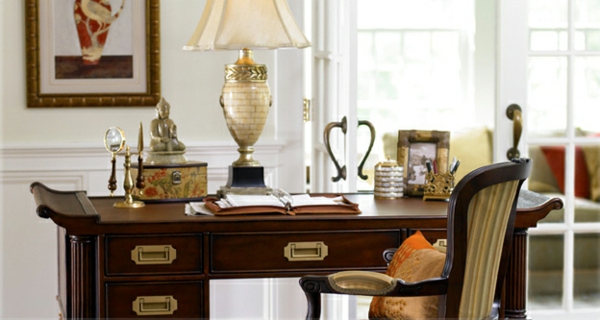 ranger-votre-bureau-élégant-meubles-chaise-du-bois