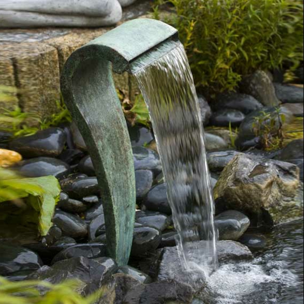fontaine-de-jardin-design-cascade-bronze