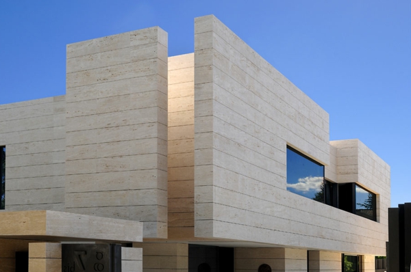 architecture-minimaliste-innovative-a-las-rozas-design-par-a-cero-architects