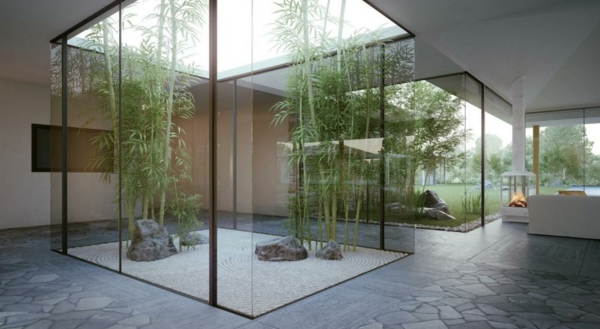 jardin-japonais-intérieur-arrière-des-portes-vitrées