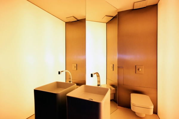 meuble-salle-de-bain-à-double-vasque-dans-un-intérieur-cosy