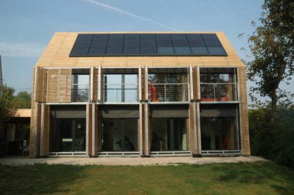 panelle-solaire-bâtiment-à-énergie-positive