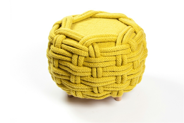 pouf-tricot-jaune