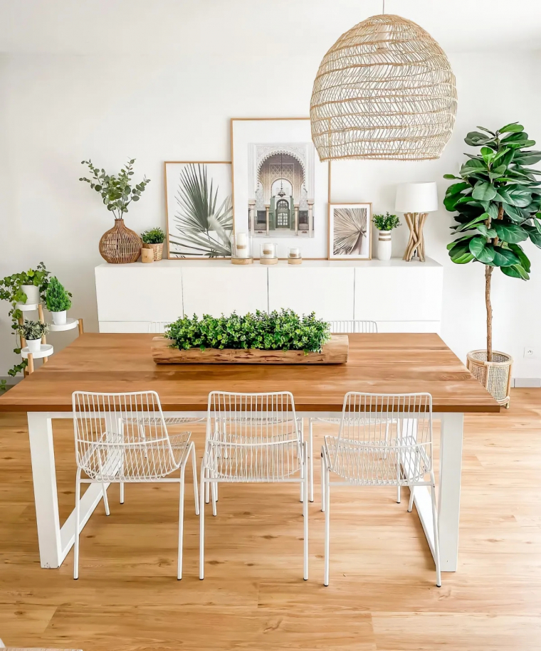 salle a manger style scandinave chaises en metal blanc table en bois