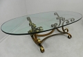 La table basse ovale – variantes modernes d’un meuble classique