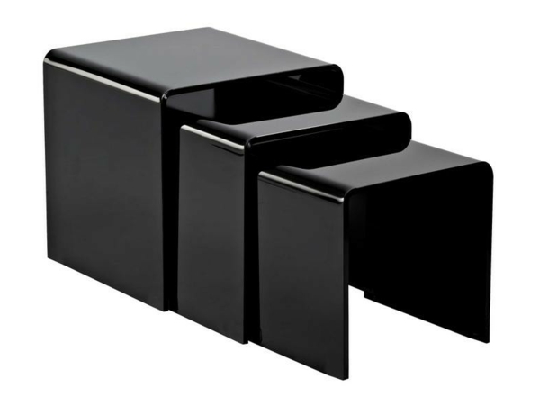 table-gigogne-en-verre-noir-design