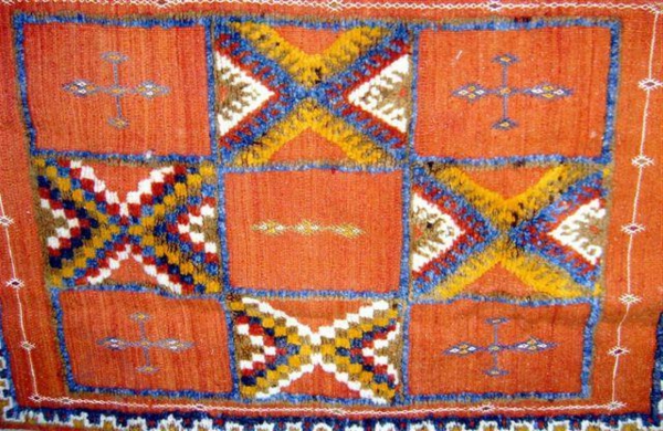 tapis-kilim-tunisien-pitoresque