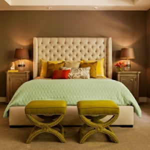 Une tête de lit capitonnée pour un beau style de votre chambre à coucher