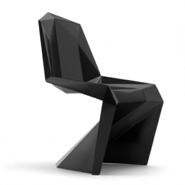 chaise-panton-une-chaise-noire