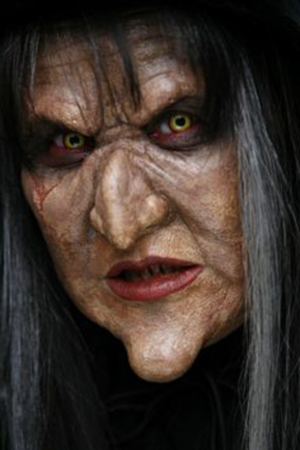 maquillage de sorcière de Halloween