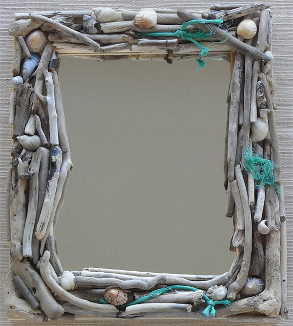 miroir-à-bois-flotté-et-une-corde-turquoise