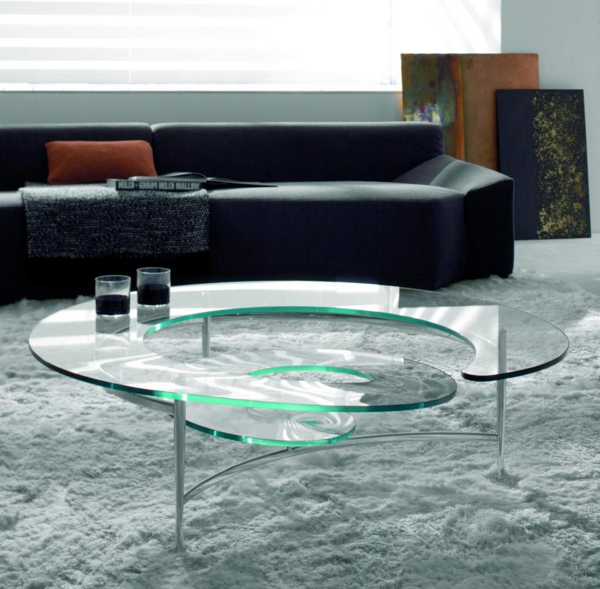 table-basse-transparente-canapé-cuir-noir
