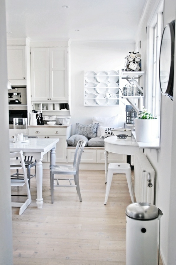 White-Scandinavian-kitchen-from-House-of-Philia-blog-resized