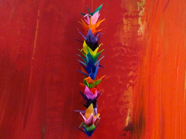 guirlande-origami-éléments-en-papier-coloré