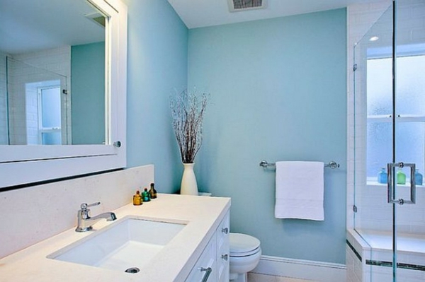 porte-serviette-de-salle-de-bain-salle-intérieur-bleu